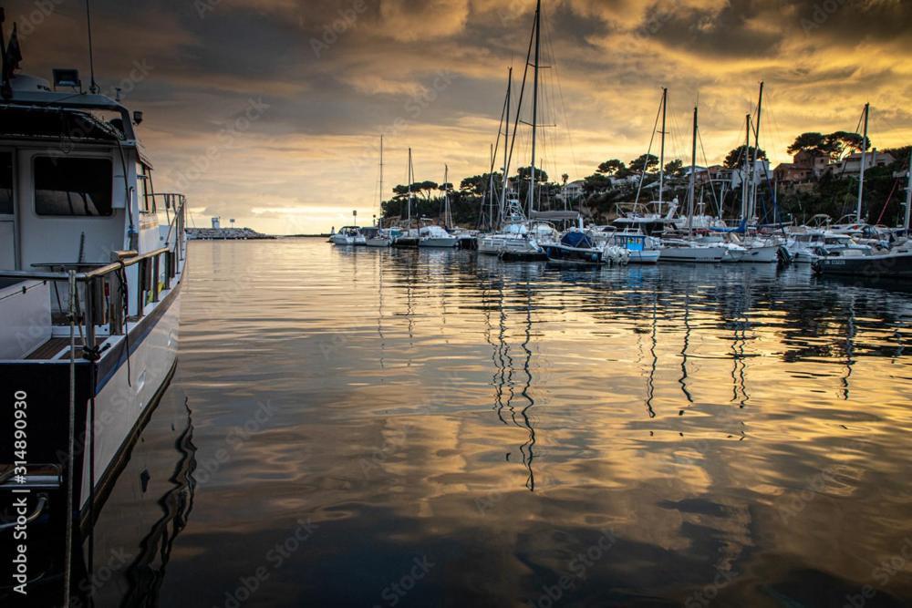 Апартаменты A 50M Du Port De Carry-Cote Bleue Экстерьер фото